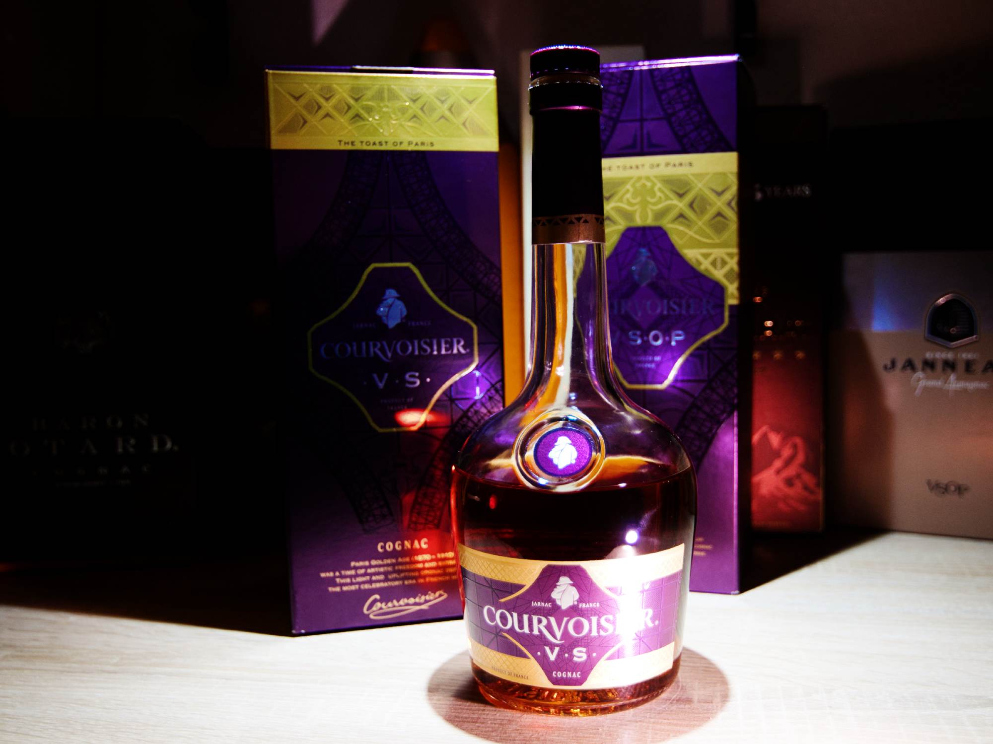 Courvoisier Cognac VS - Very Special - Review